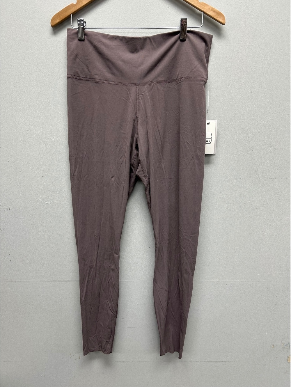 Nike Yoga Luxe Women's Full Length Tight Fit High Rise Leggings